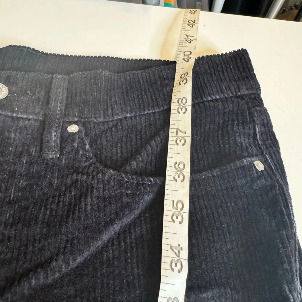 Levis 311 Shaping Skinny Corduroy Pants Black Midrise Jeans Women Sz 30x30 NEW